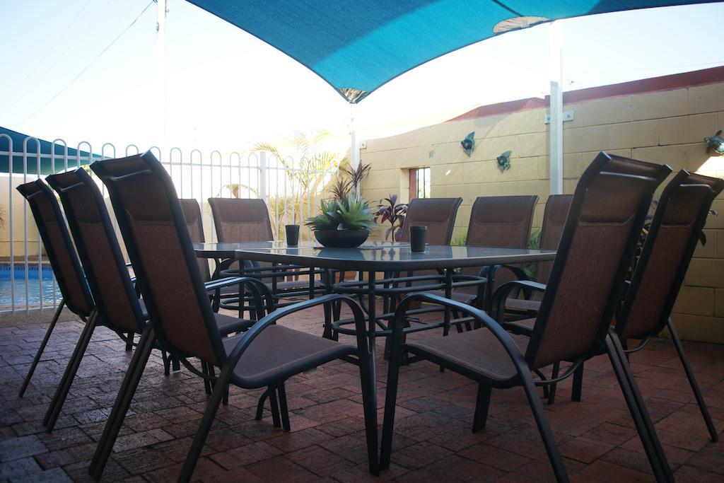 Cedar Lodge Motel Townsville Ngoại thất bức ảnh